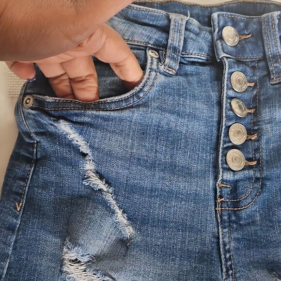 Denim Distressed Women's Shorts - Picture 14 of 16